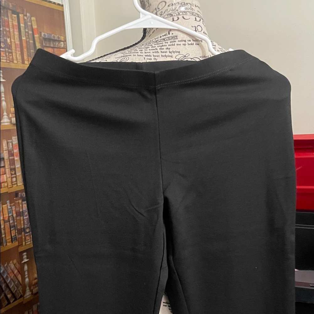 Women's Black Straight Leg Pants - Picture 3 of 3